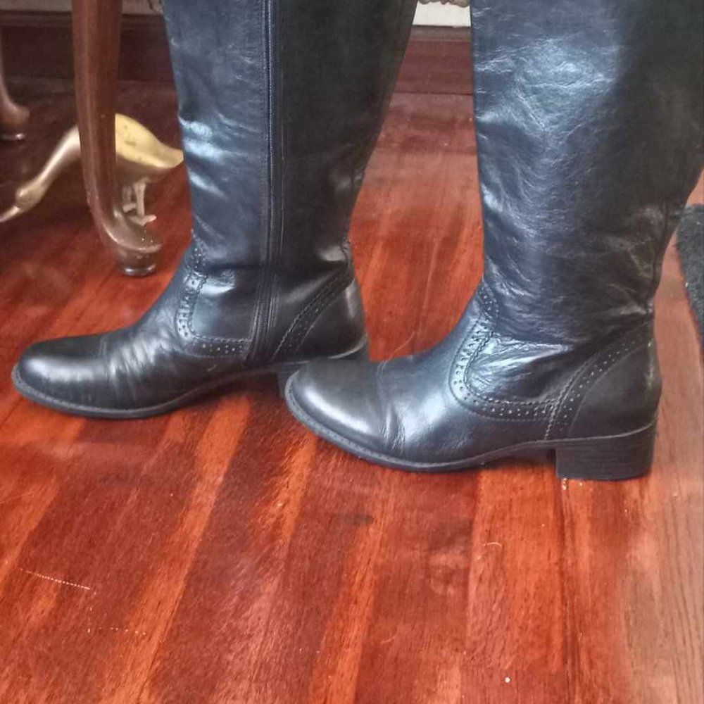 Easy-spirit leather boot size 7.5